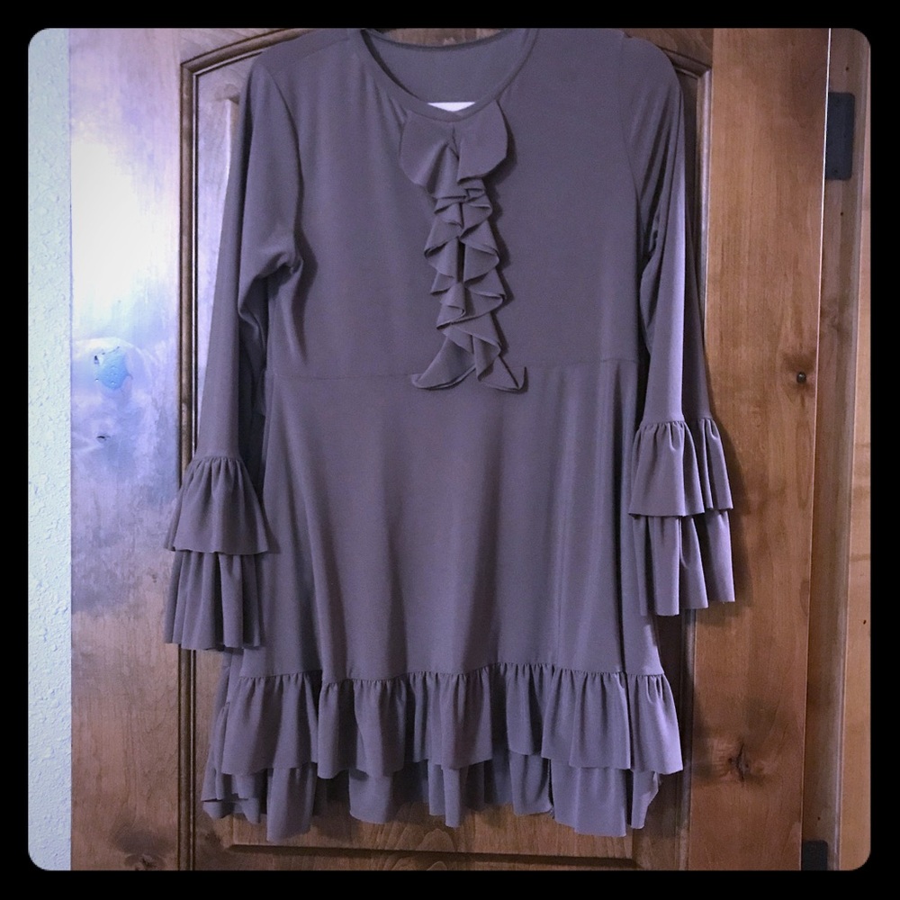 No brand Taupe ruffle tunic